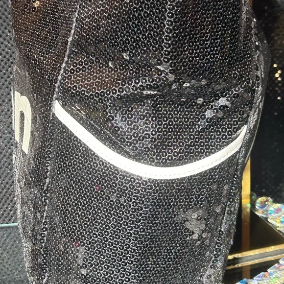 Kitson Los Angeles Black Sequin Tote Bag 22” x 19” x 3” NWOT - Picture 5 of 16